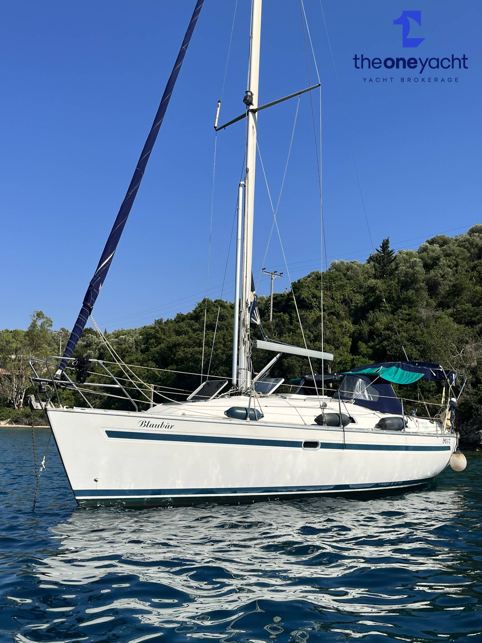 Bavaria 32 Holiday - Image 3