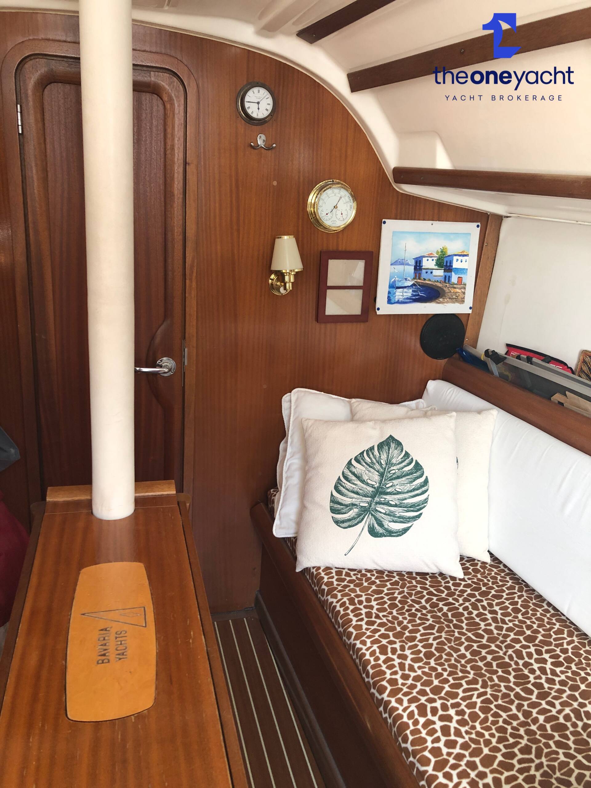 Bavaria 32 Holiday - Image 8