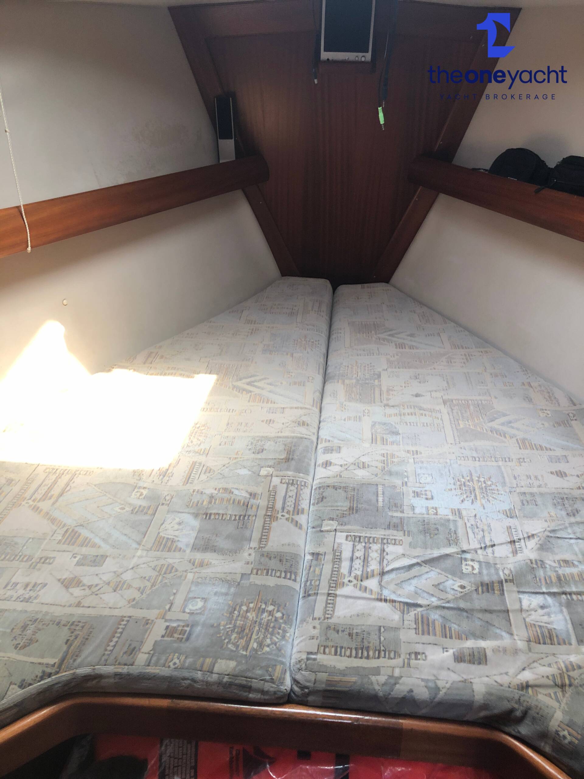 Bavaria 32 Holiday - Image 15