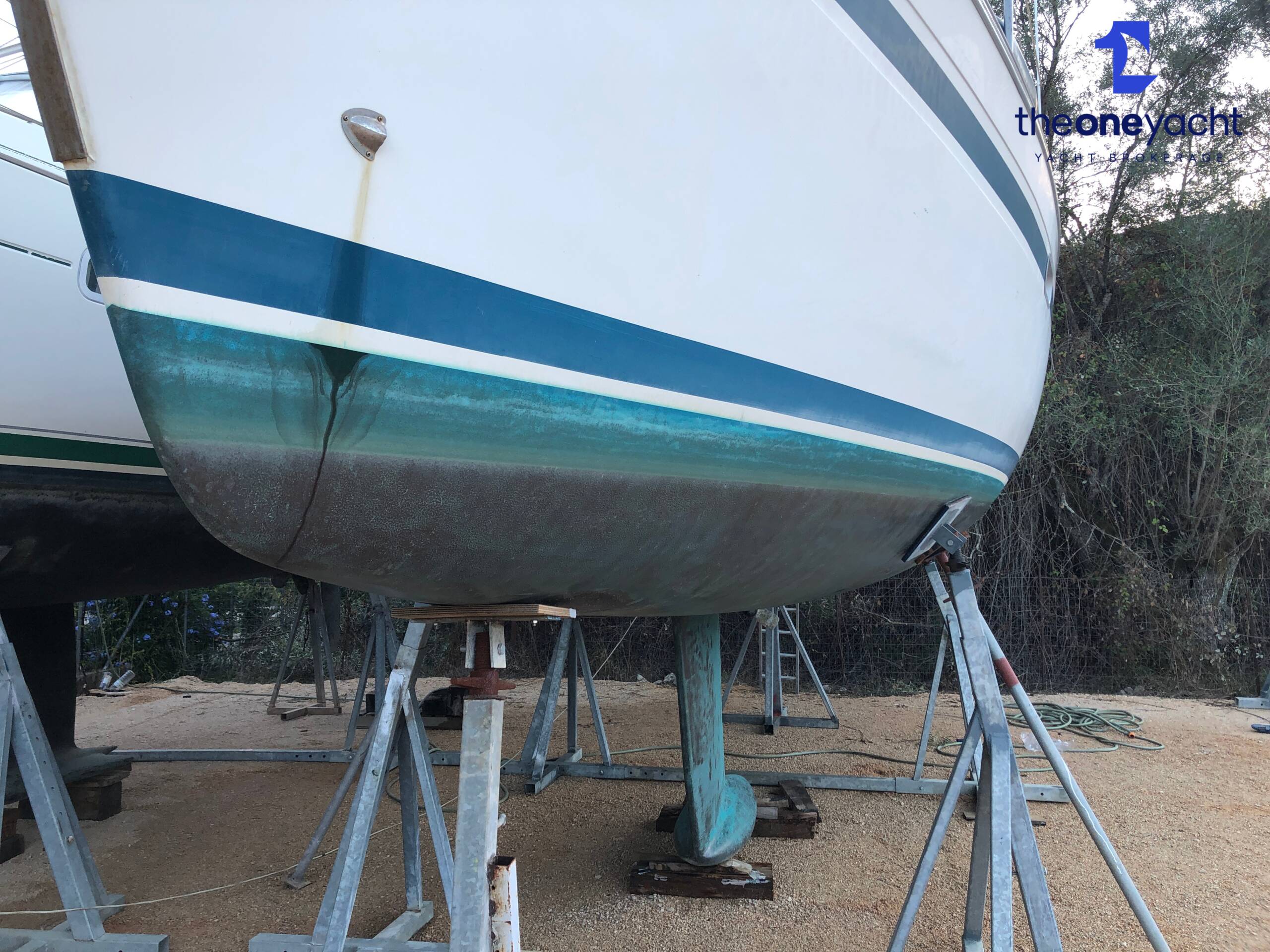 Bavaria 32 Holiday - Image 19