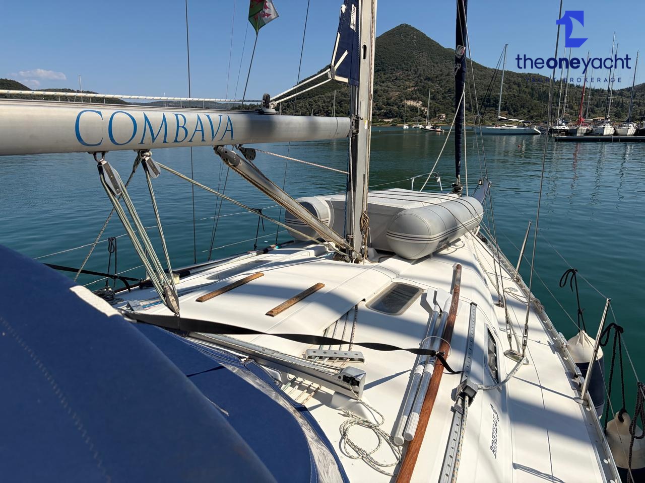 Beneteau Oceanis 351 - Image 12