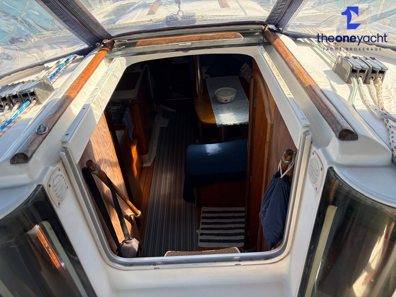 Beneteau Oceanis 351 - Image 16
