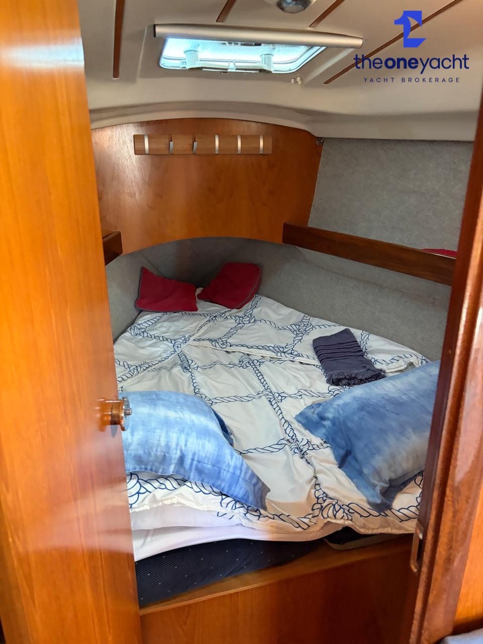 Beneteau Oceanis 351 - Image 22