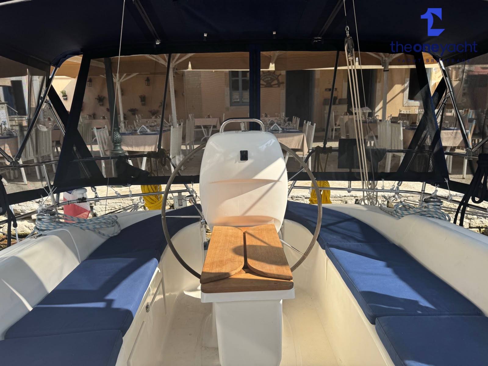 Bavaria 33 Cruiser - Image 7
