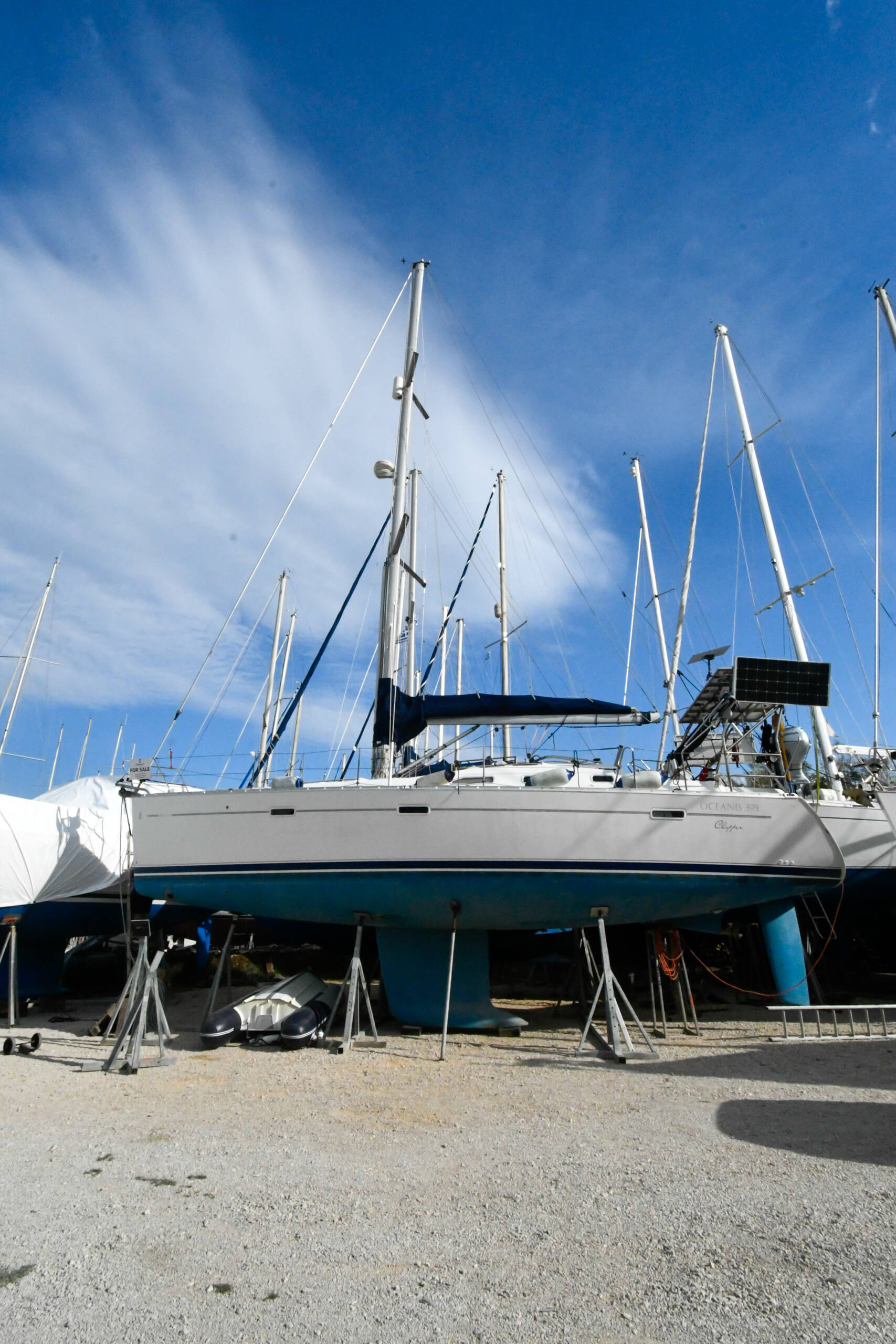 Beneteau Oceanis Clipper 393 - Image 2