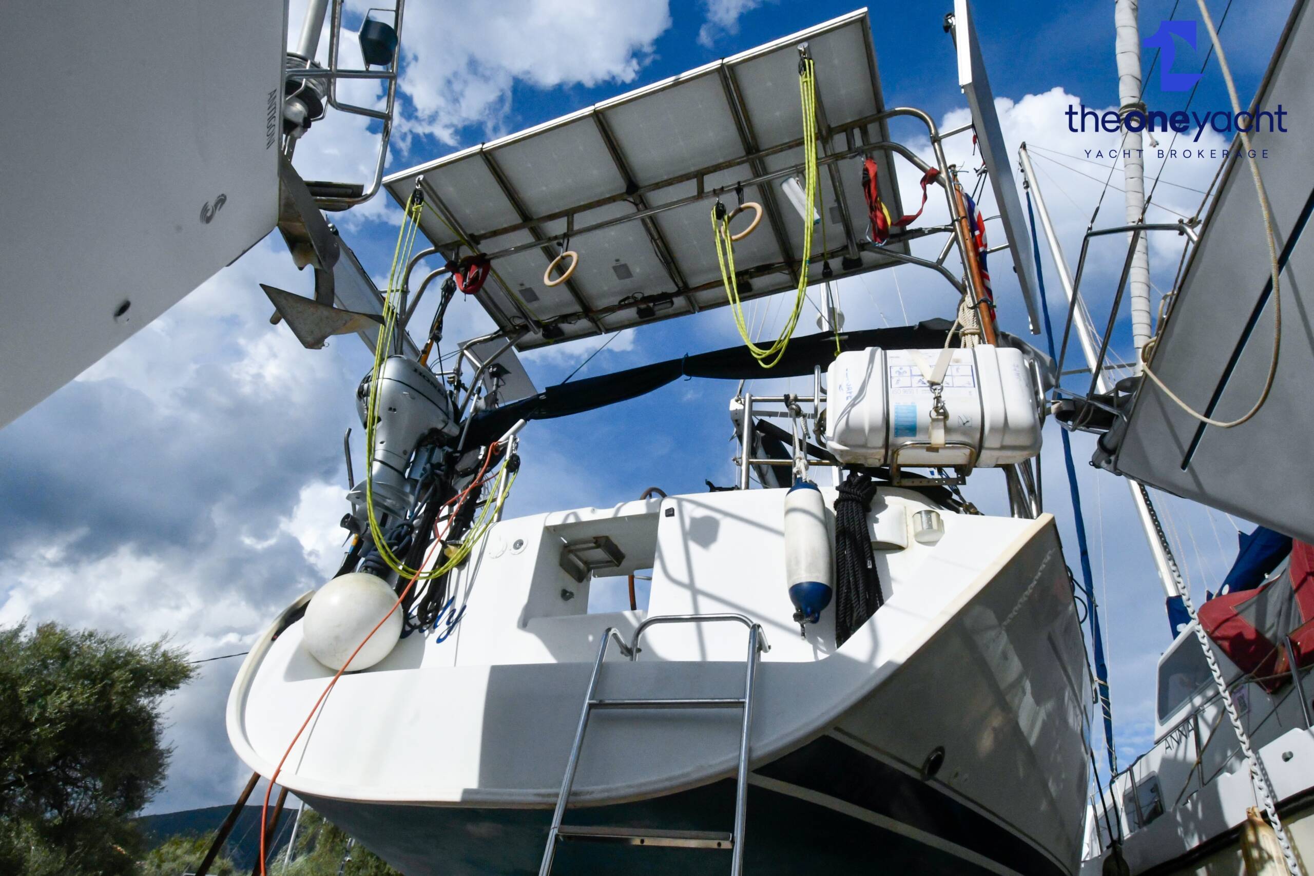 Beneteau Oceanis Clipper 393 - Image 8