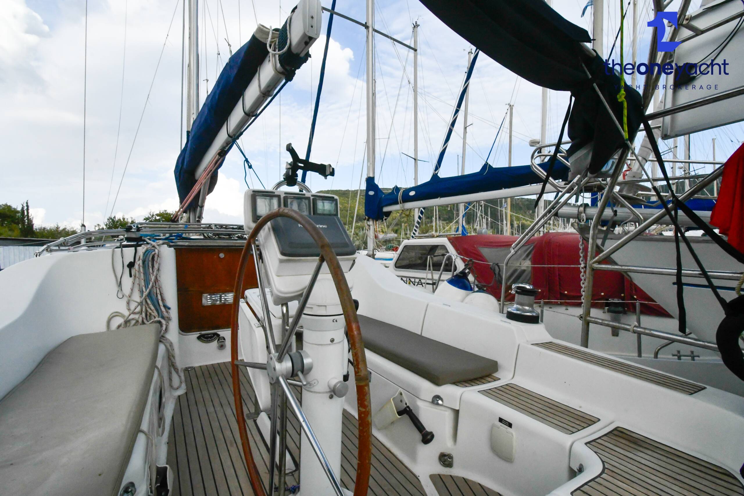 Beneteau Oceanis Clipper 393 - Image 13