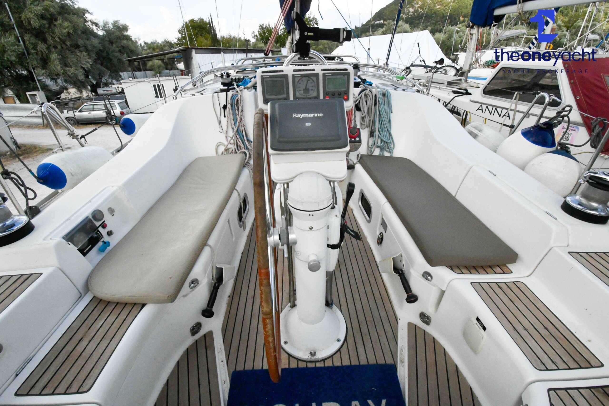 Beneteau Oceanis Clipper 393 - Image 15
