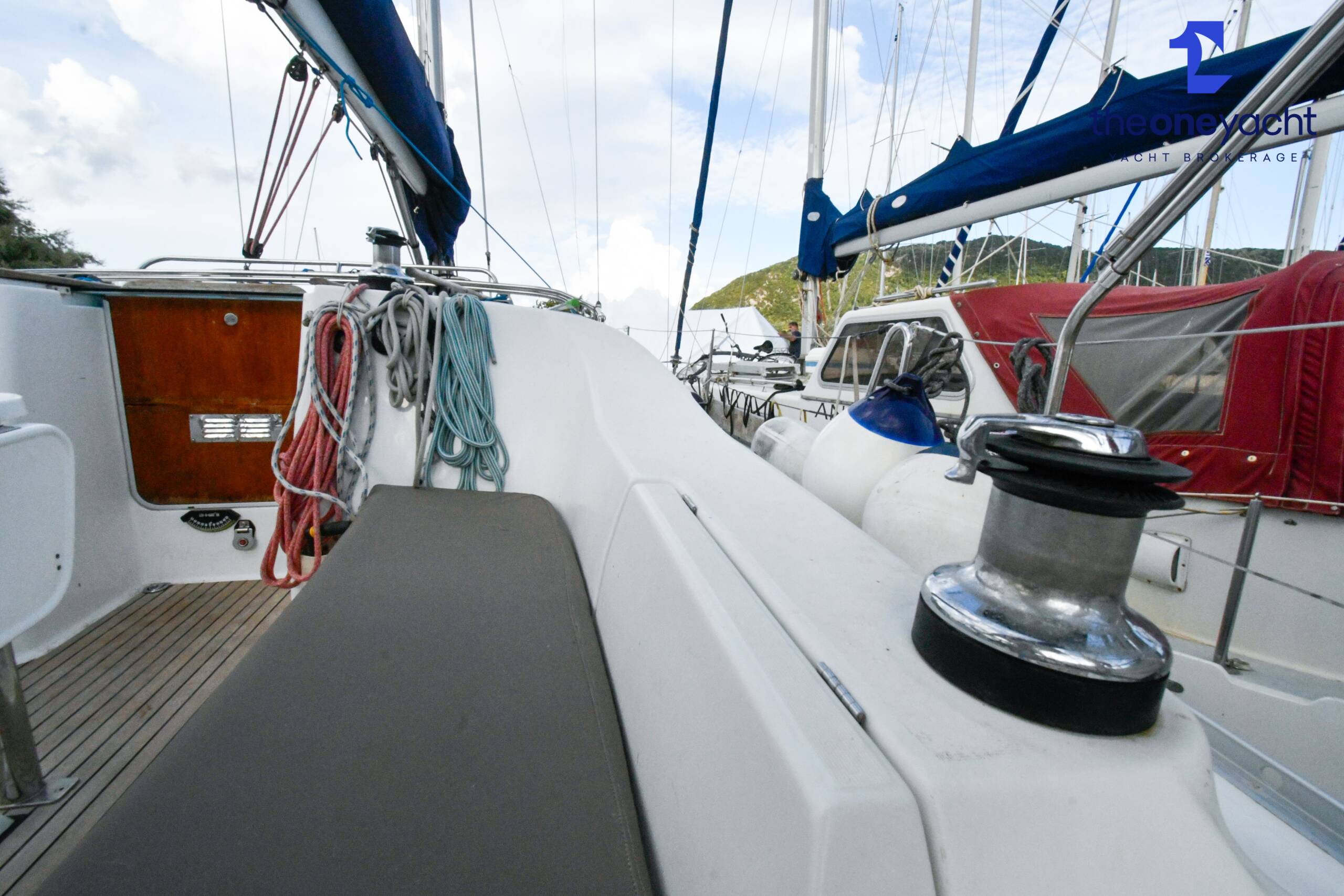 Beneteau Oceanis Clipper 393 - Image 22