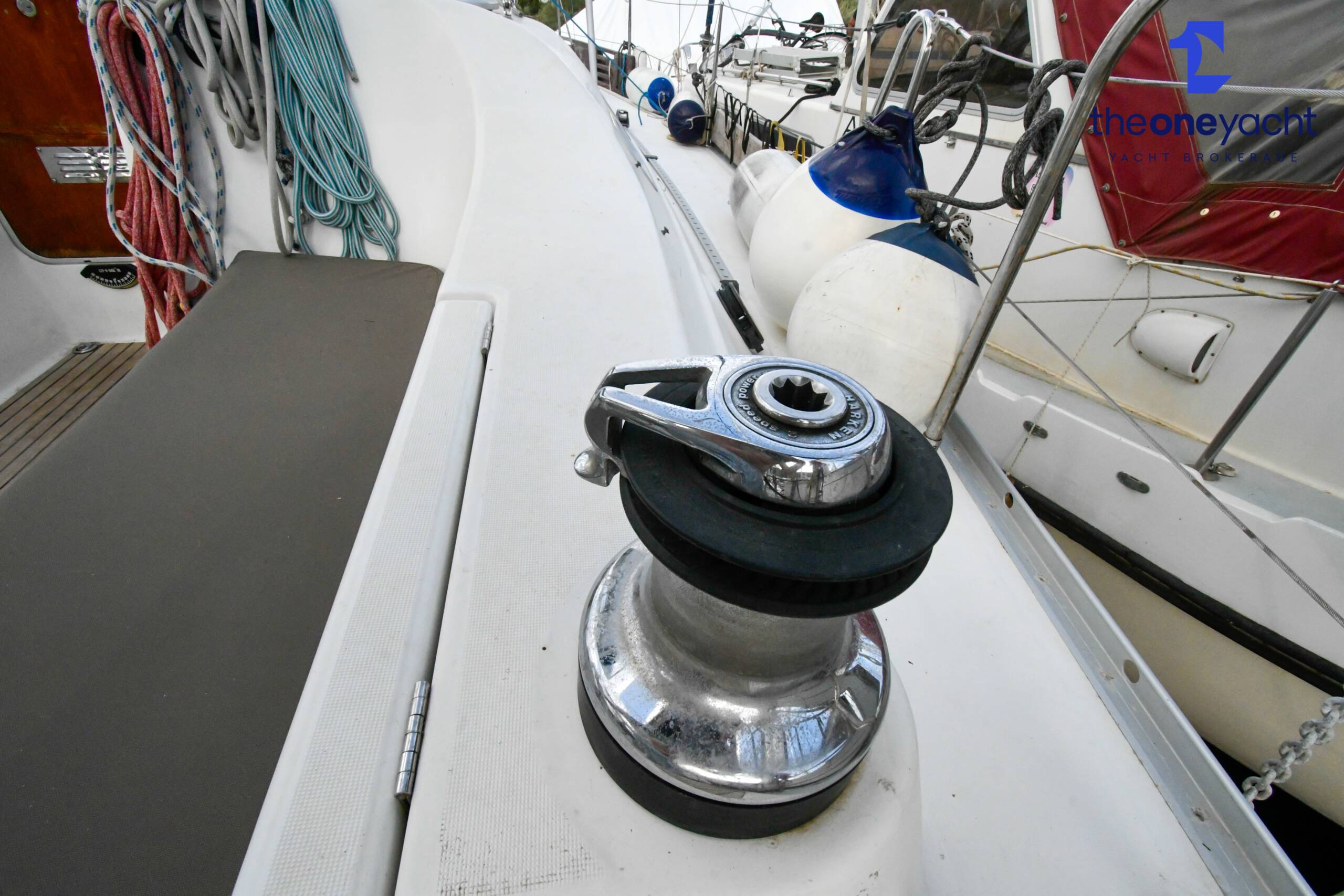Beneteau Oceanis Clipper 393 - Image 23