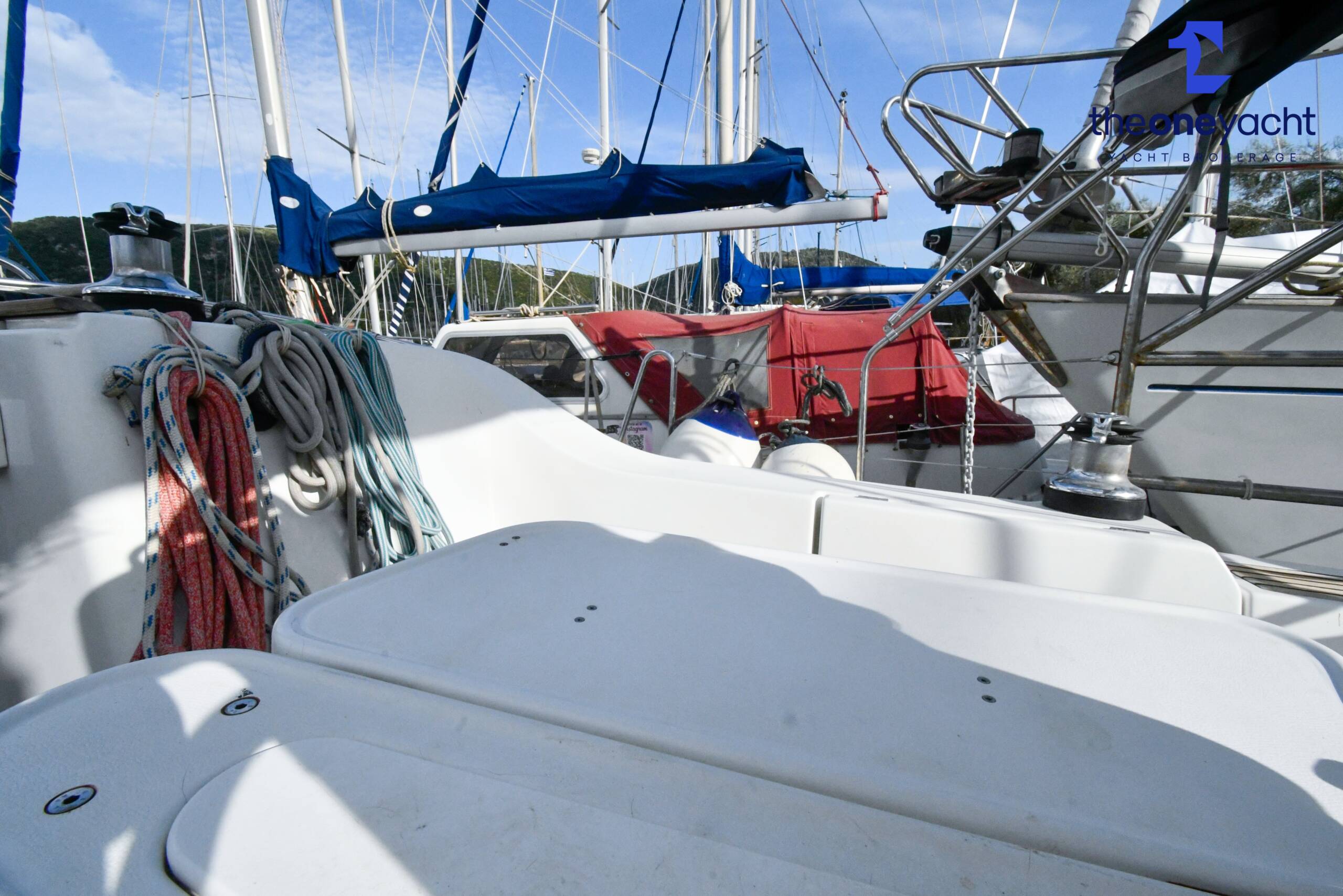 Beneteau Oceanis Clipper 393 - Image 37