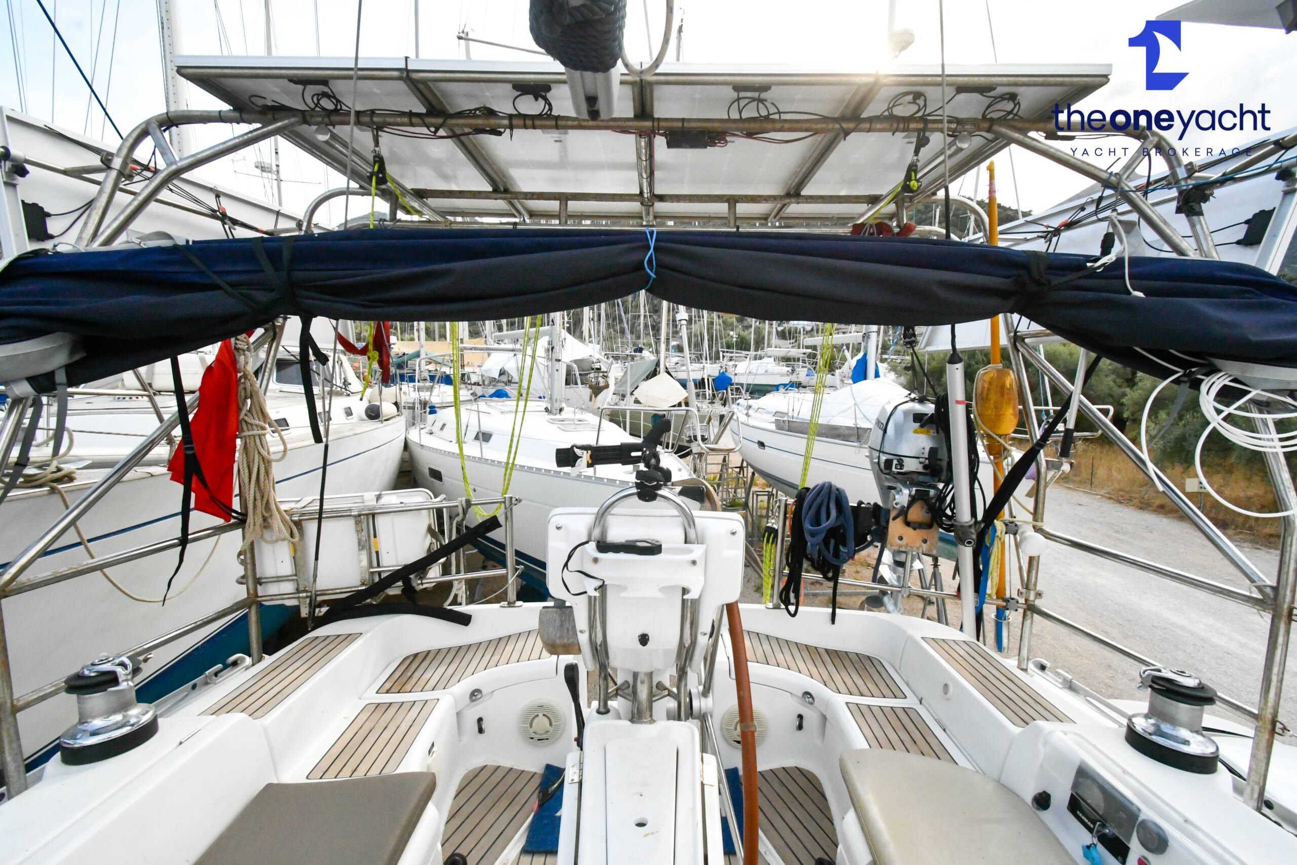 Beneteau Oceanis Clipper 393 - Image 42