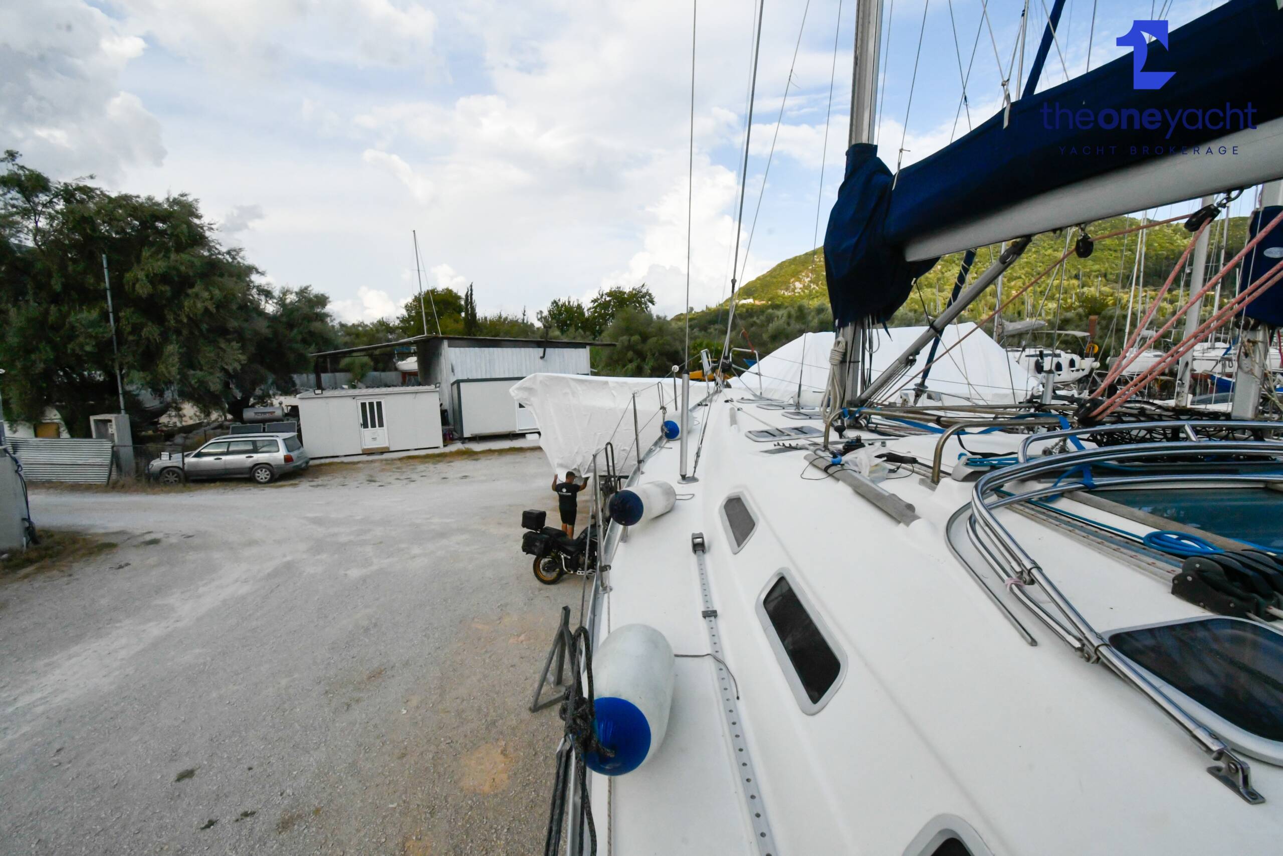 Beneteau Oceanis Clipper 393 - Image 43
