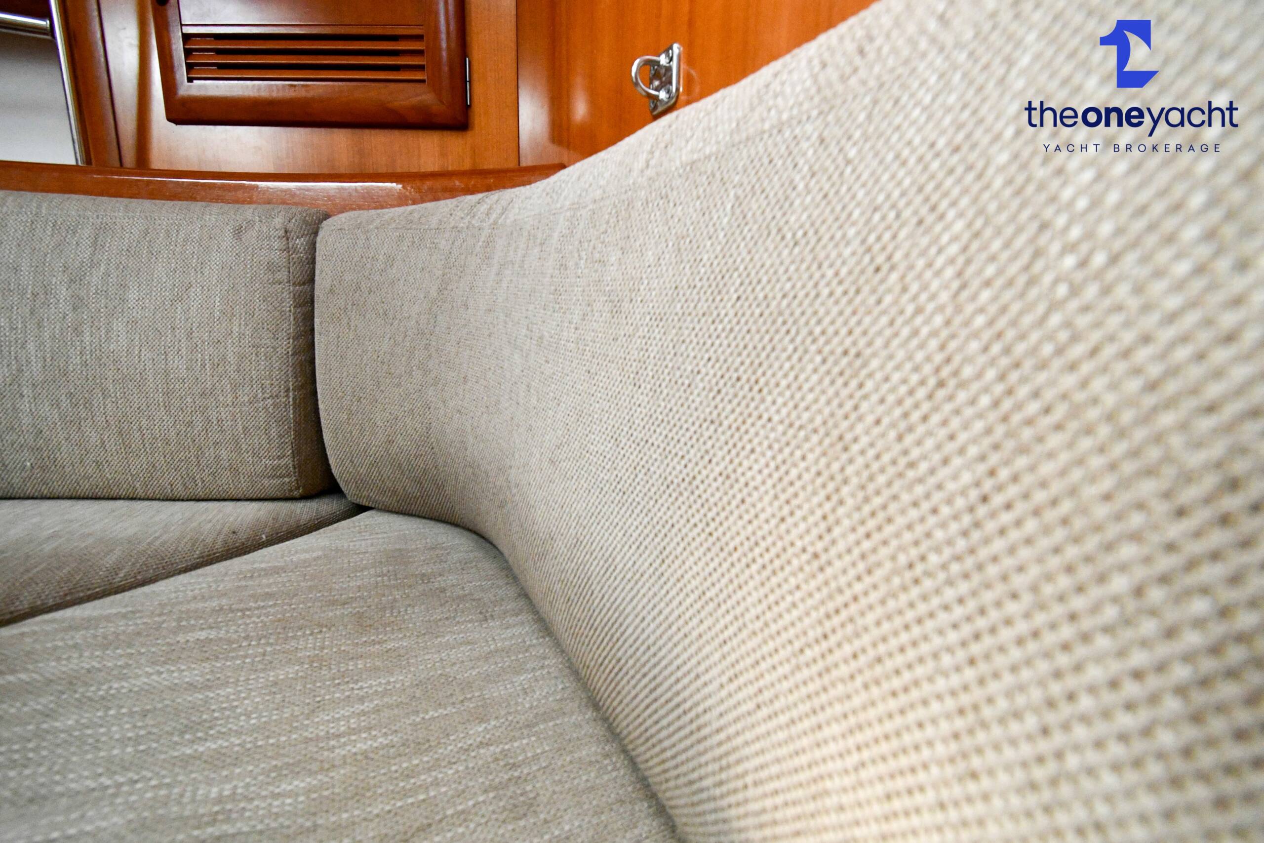 Beneteau Oceanis Clipper 393 - Image 62