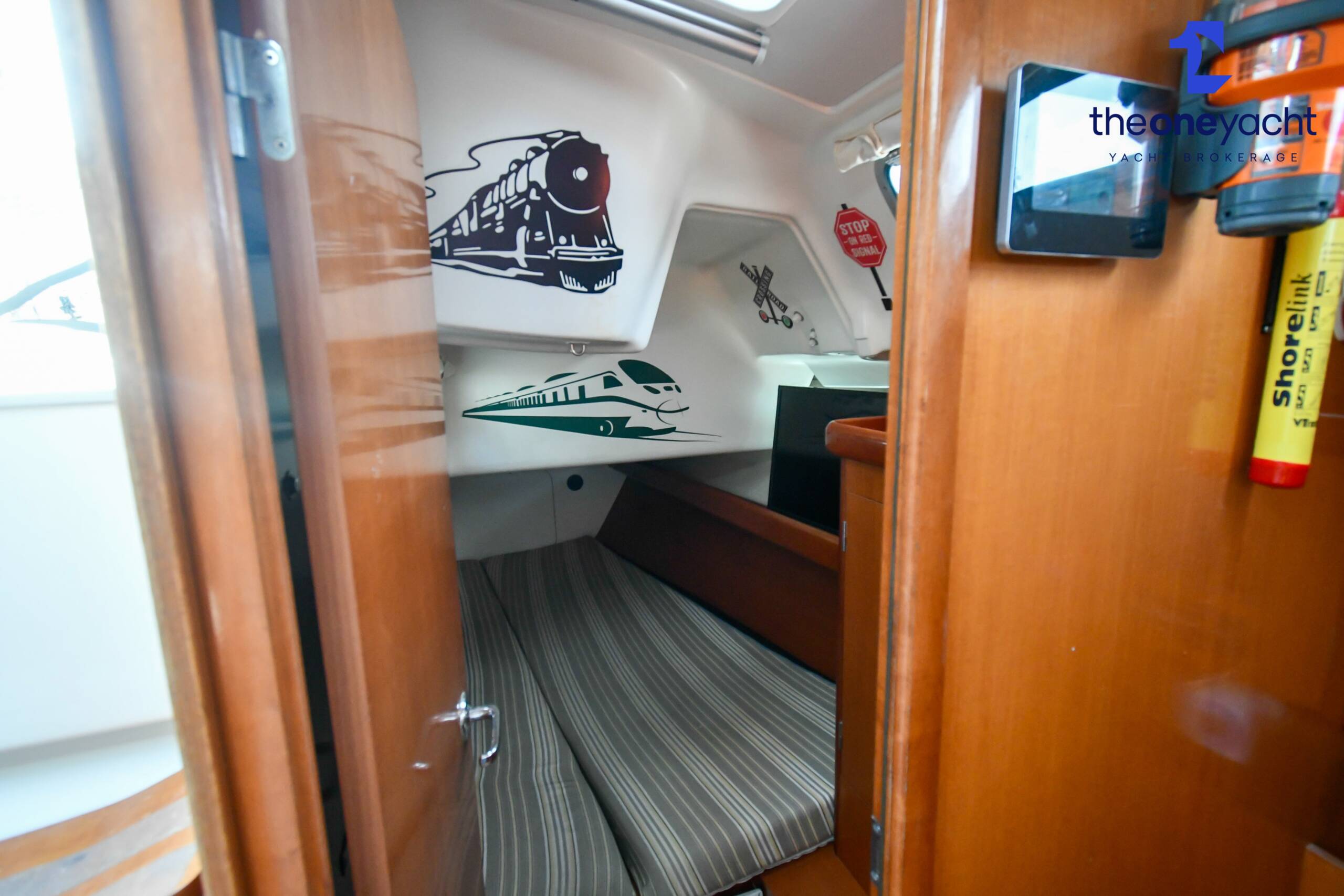 Beneteau Oceanis Clipper 393 - Image 65