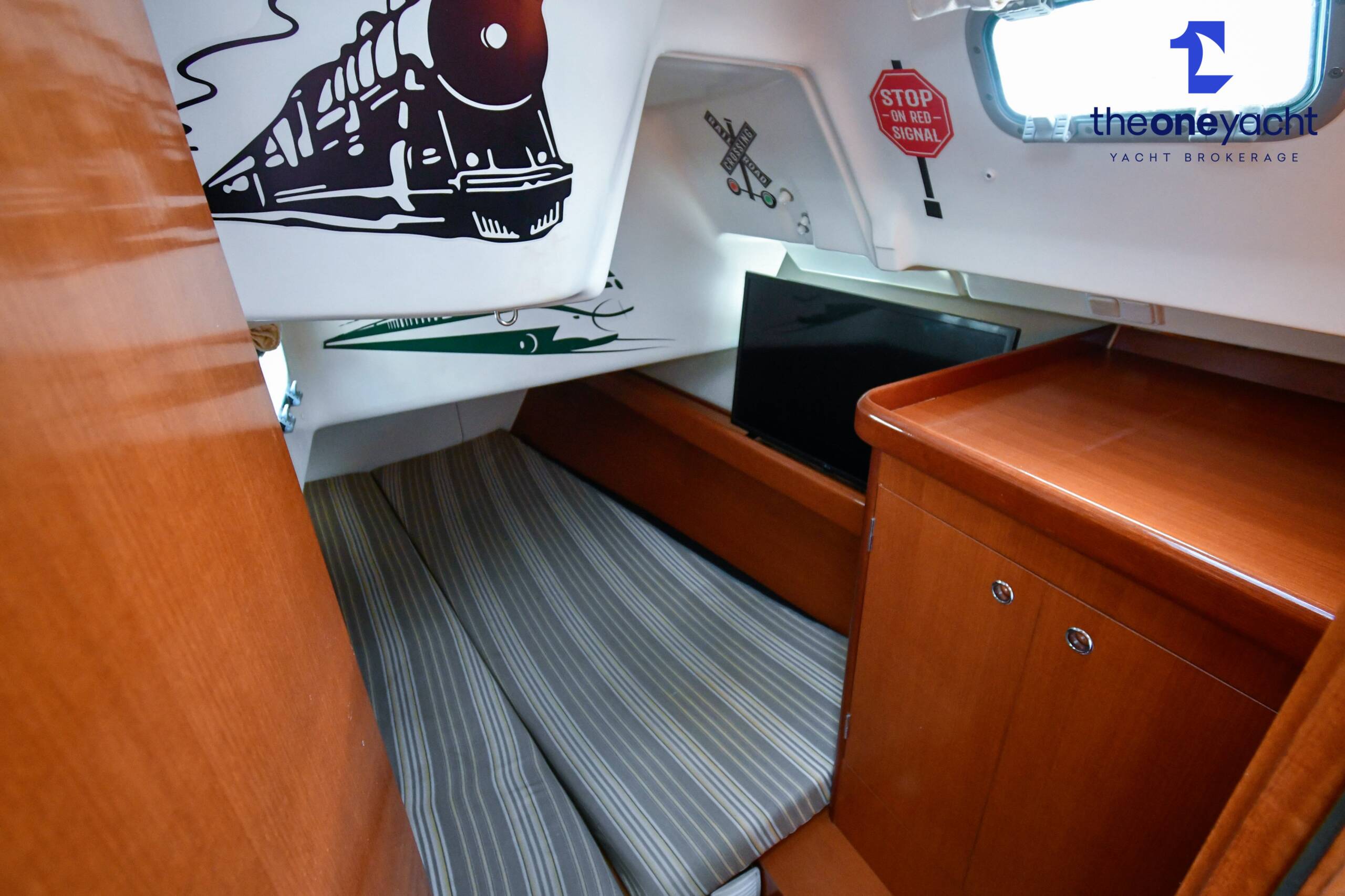 Beneteau Oceanis Clipper 393 - Image 66