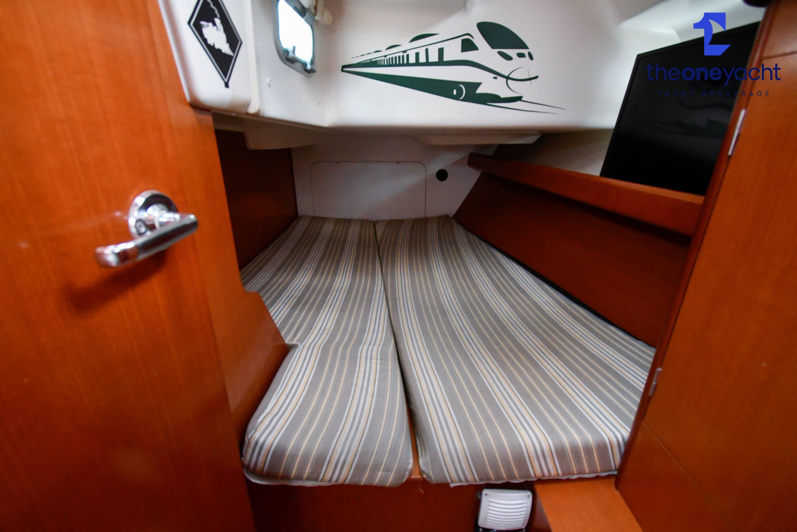 Beneteau Oceanis Clipper 393 - Image 67