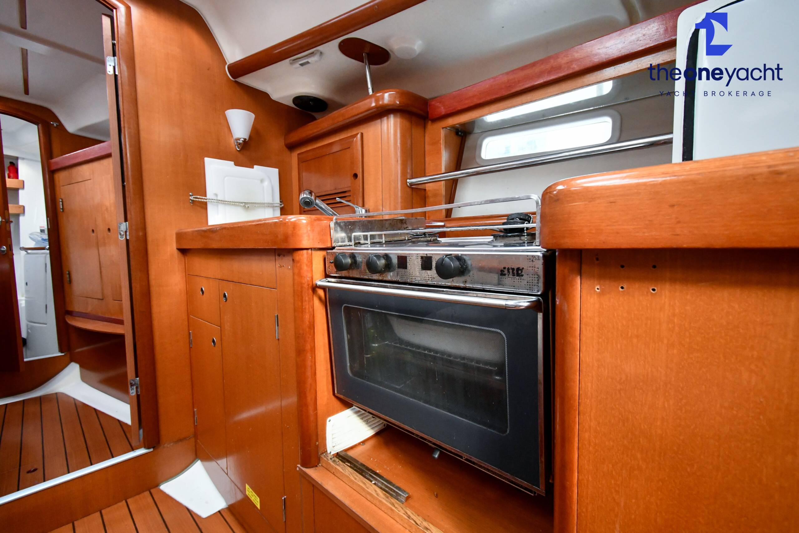 Beneteau Oceanis Clipper 393 - Image 85