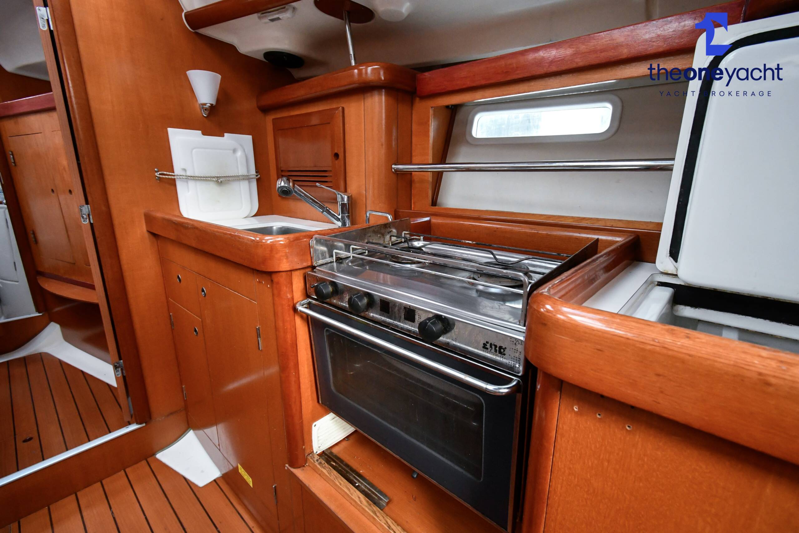 Beneteau Oceanis Clipper 393 - Image 88