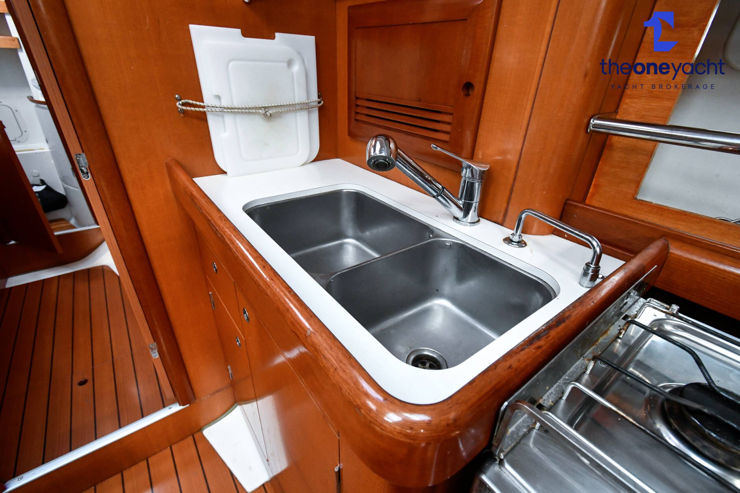 Beneteau Oceanis Clipper 393 - Image 89