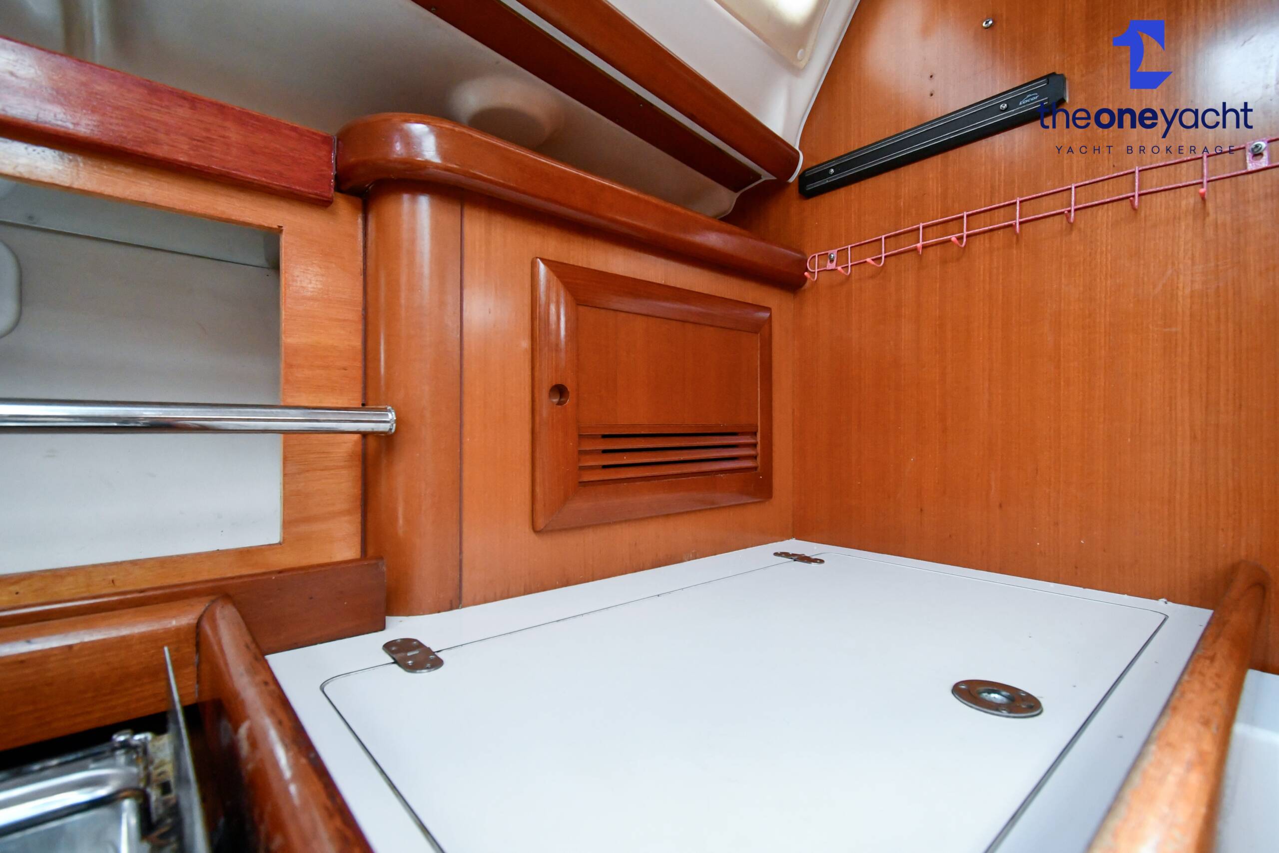 Beneteau Oceanis Clipper 393 - Image 92