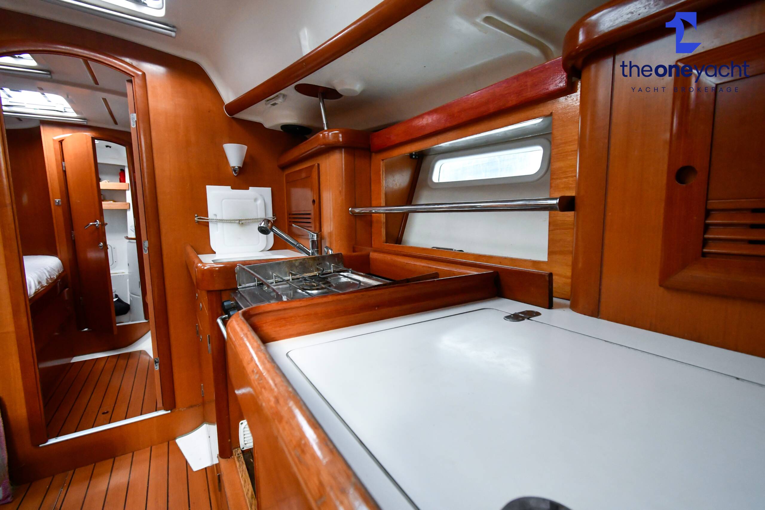 Beneteau Oceanis Clipper 393 - Image 93