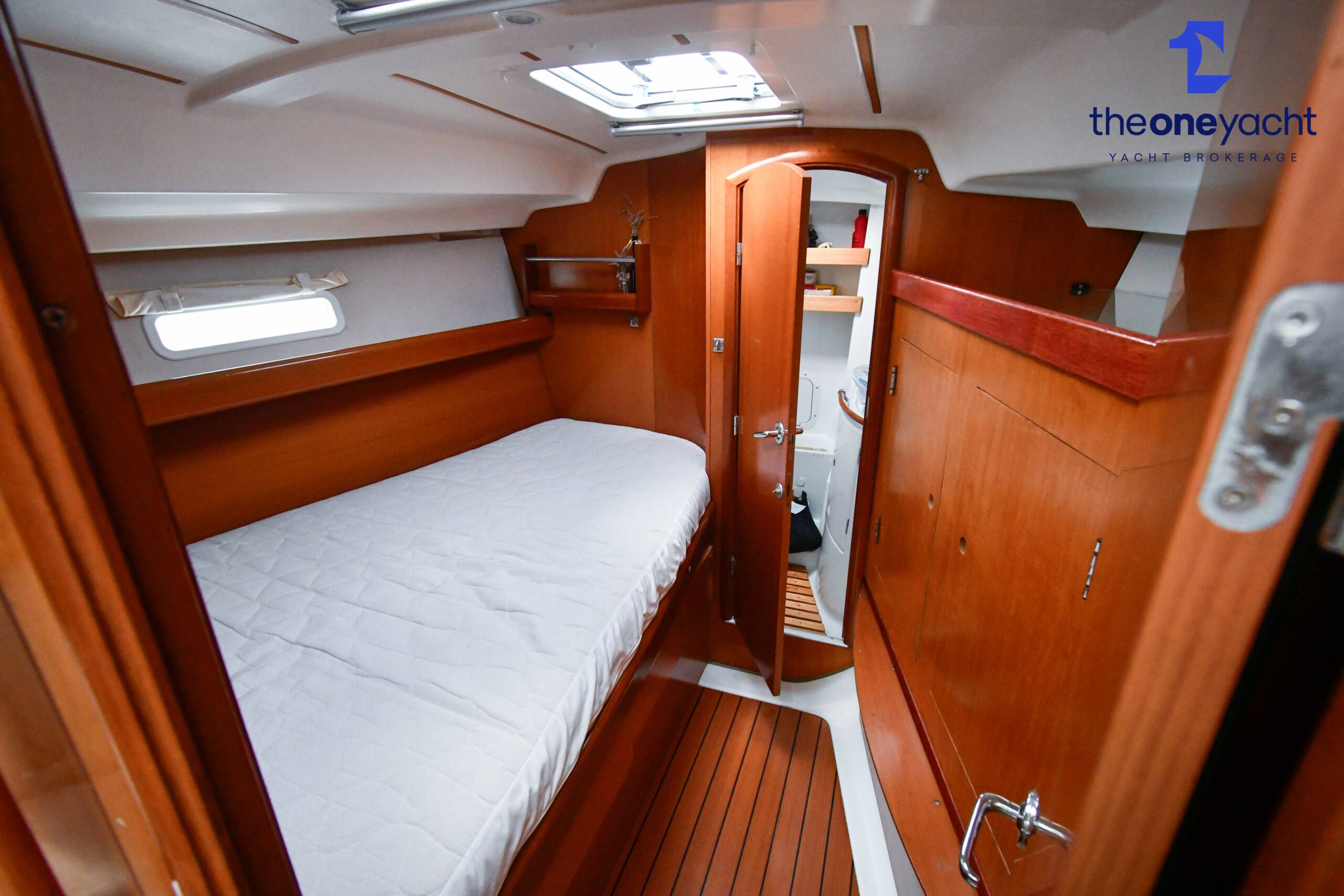 Beneteau Oceanis Clipper 393 - Image 95