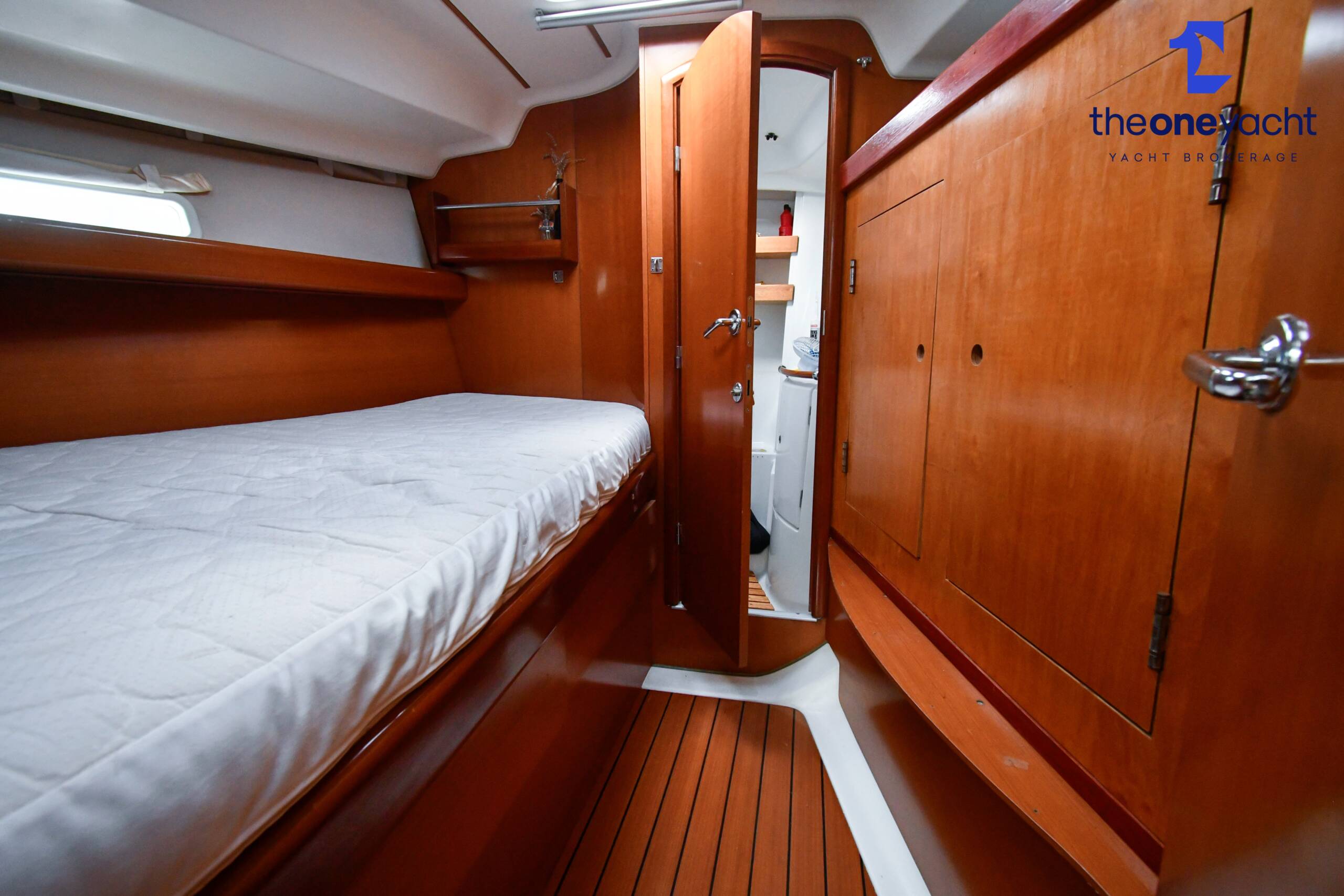 Beneteau Oceanis Clipper 393 - Image 96