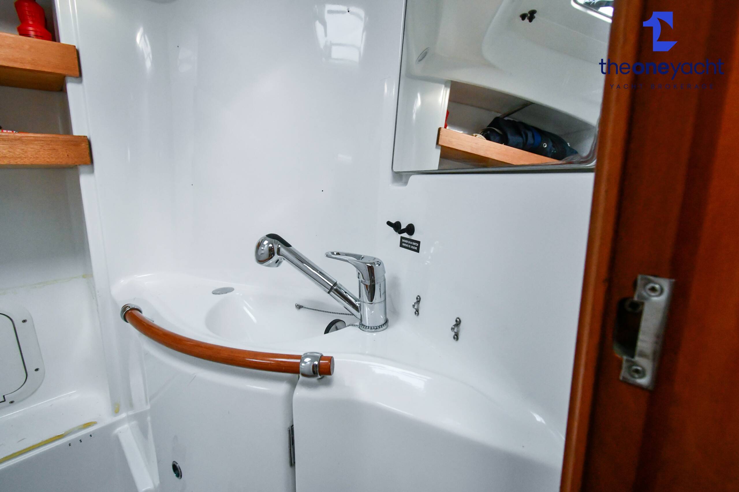 Beneteau Oceanis Clipper 393 - Image 101